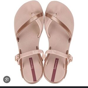Ipanema Women's Sandals in Pink and Brown Size 10